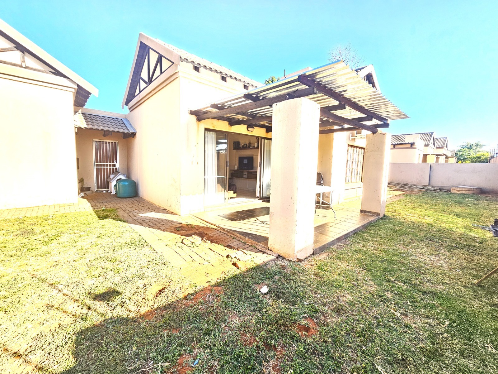 2 Bedroom Property for Sale in Waterval East North West